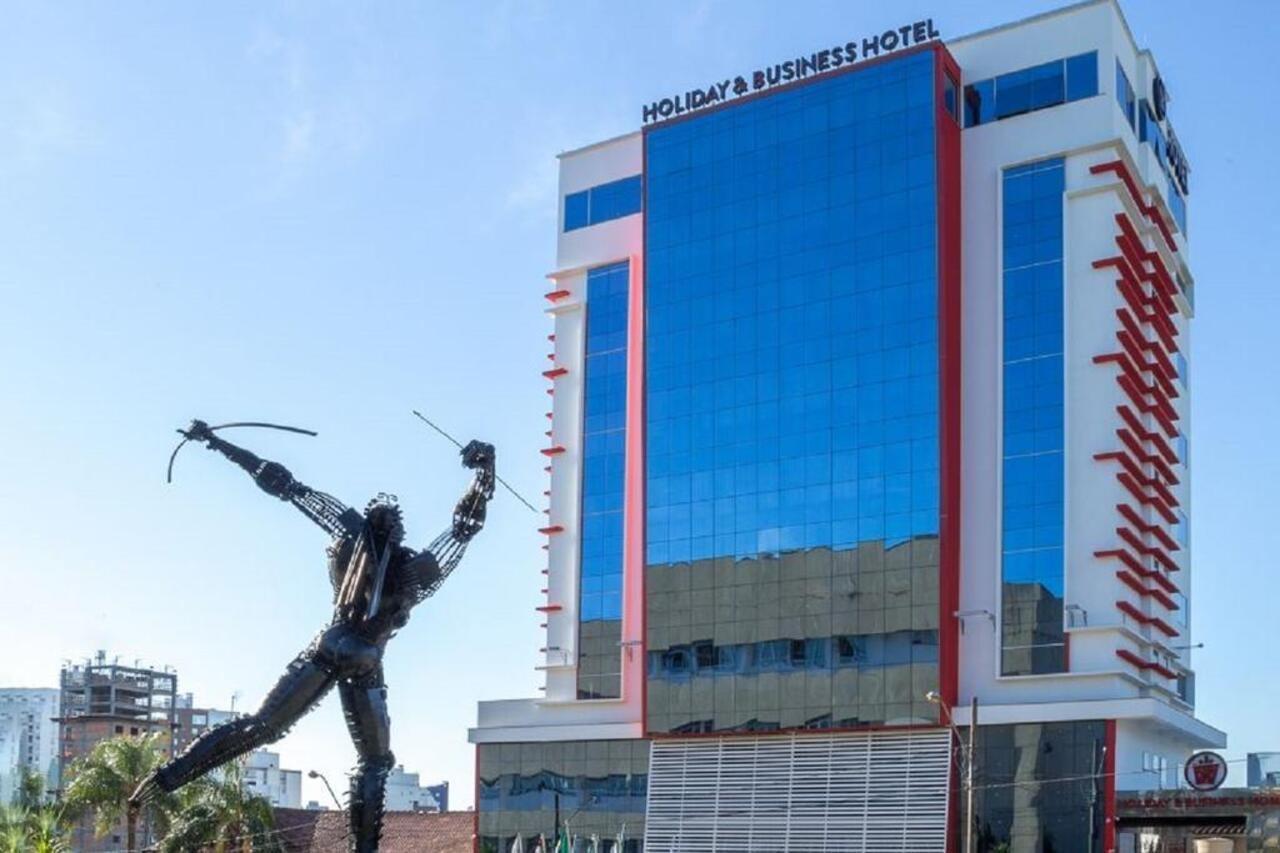 Holiday & Business Hotel - Em Frente Ao Centro De Eventos E Arena Conda Chapecó Екстериор снимка