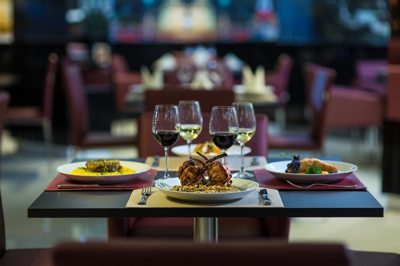 Holiday & Business Hotel - Em Frente Ao Centro De Eventos E Arena Conda Chapecó Екстериор снимка
